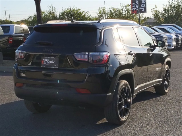2026 Jeep Compass Latitude photo 7