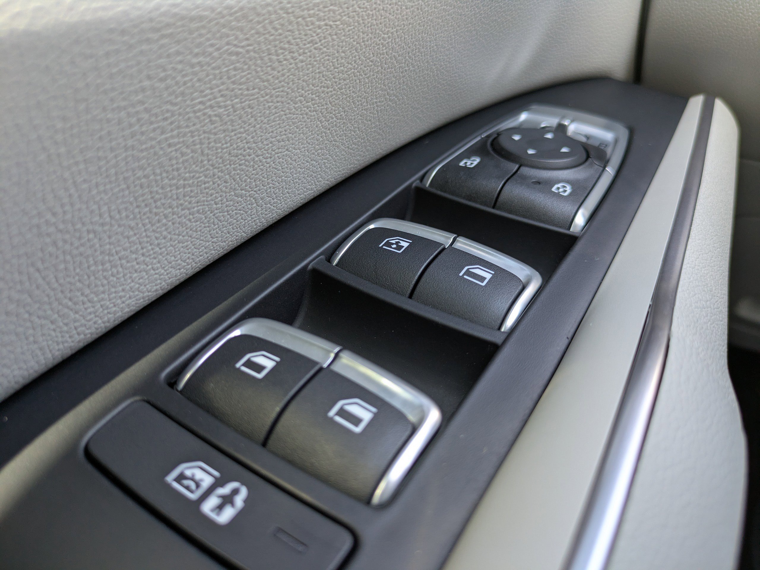2022 Kia Sorento S photo 18
