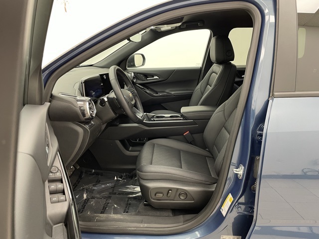 2025 Chevrolet Equinox LT photo 6