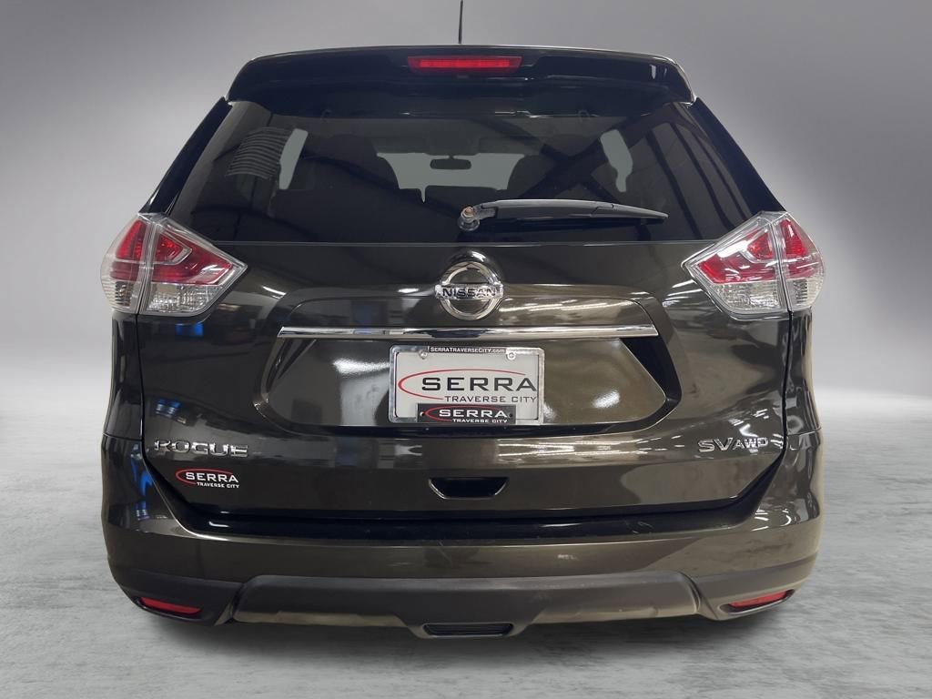2016 Nissan Rogue SV photo 3