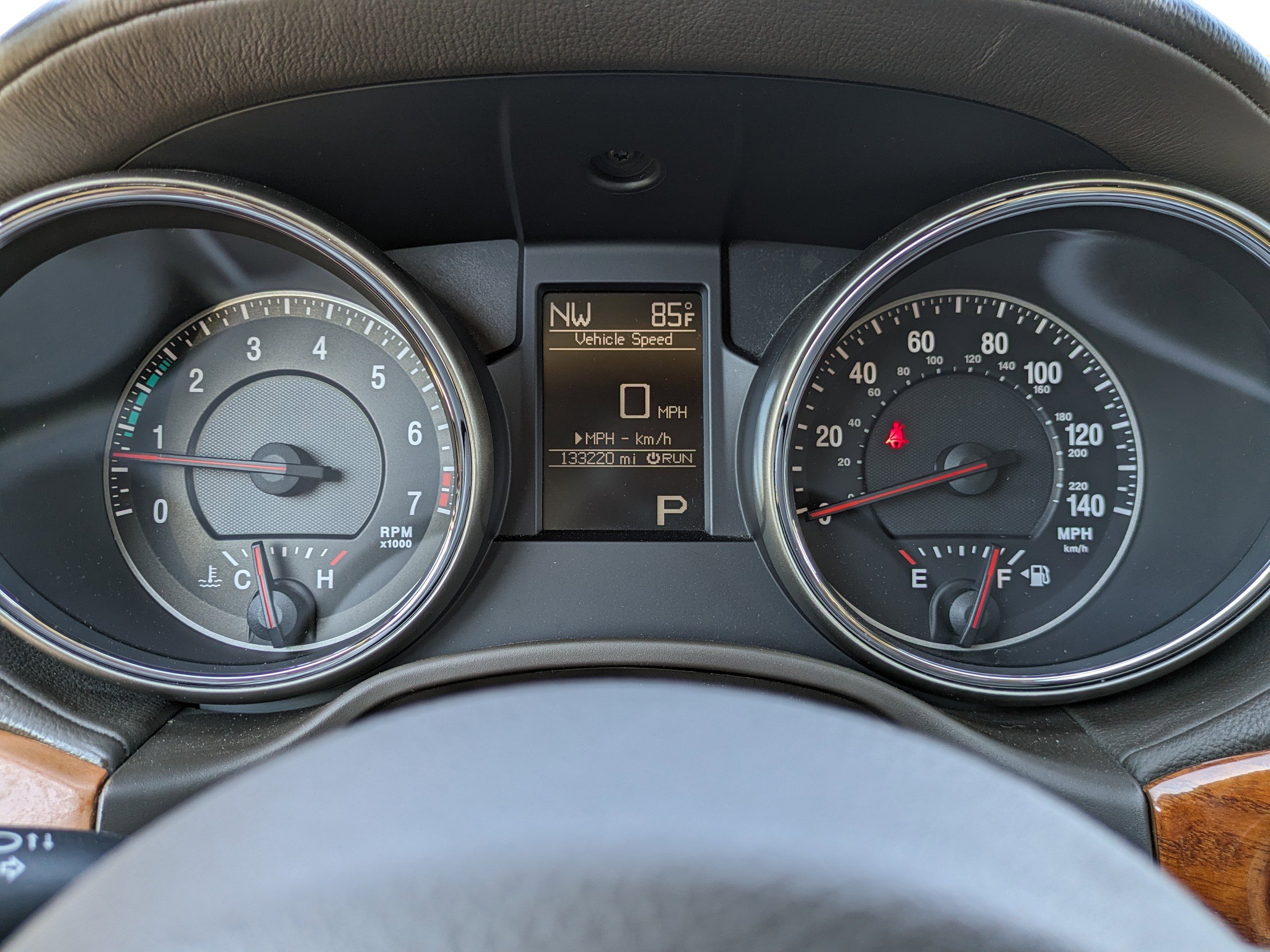 2013 Jeep Grand Cherokee Overland photo 28