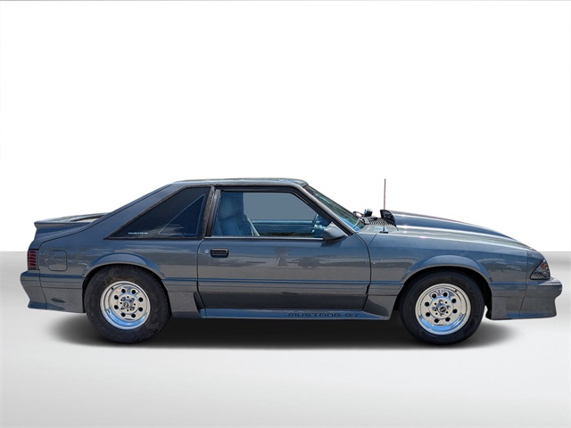 1989 Ford Mustang GT photo 2