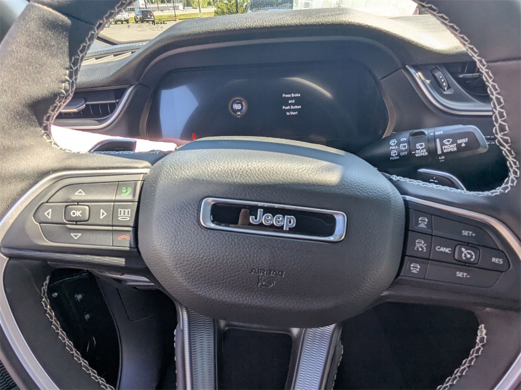 2025 Jeep Grand Cherokee Altitude X photo 12