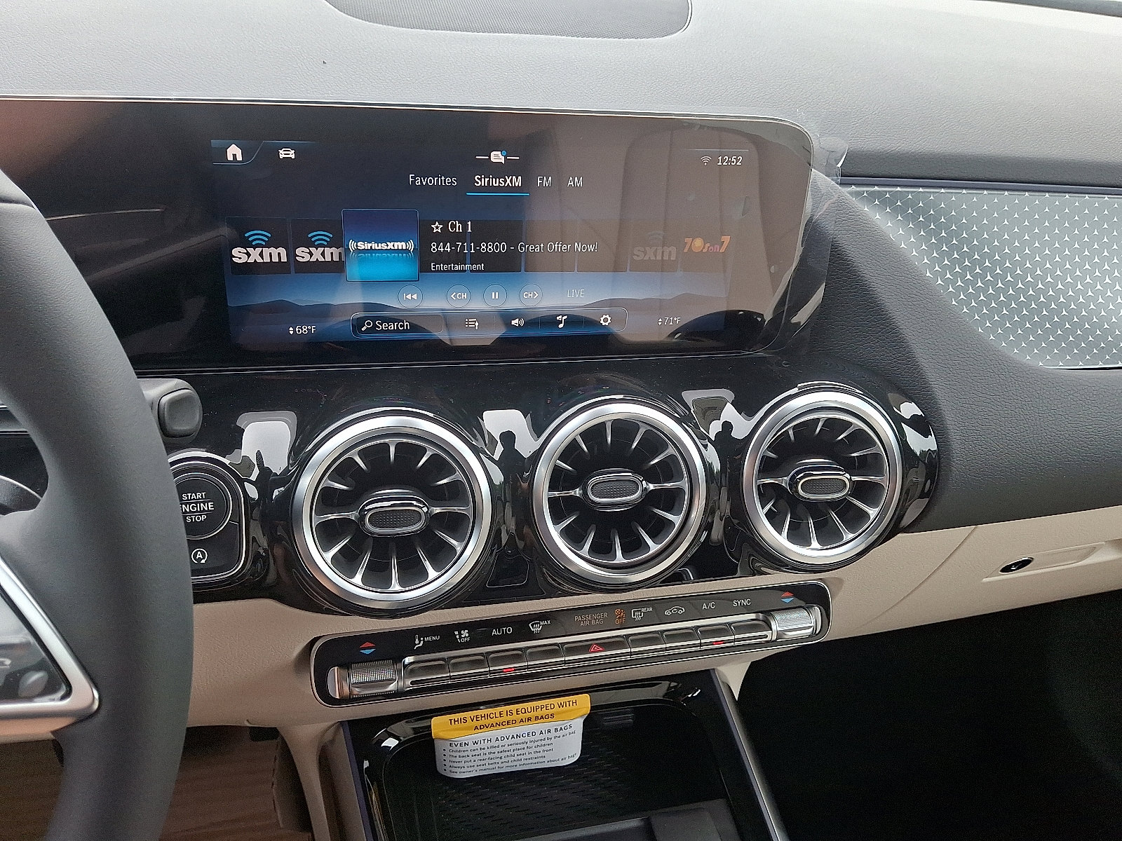 2026 Mercedes Benz GLA 250 4MATIC photo 14
