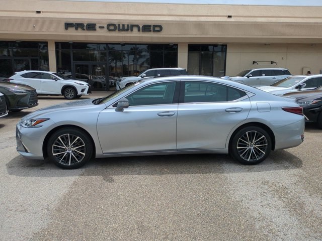 2022 Lexus ES 250 photo 7