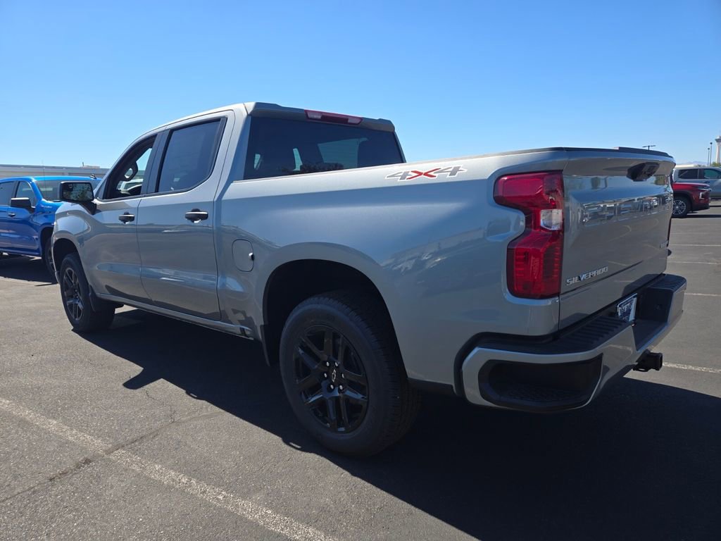 2026 Chevrolet Silverado 1500 Custom photo 3