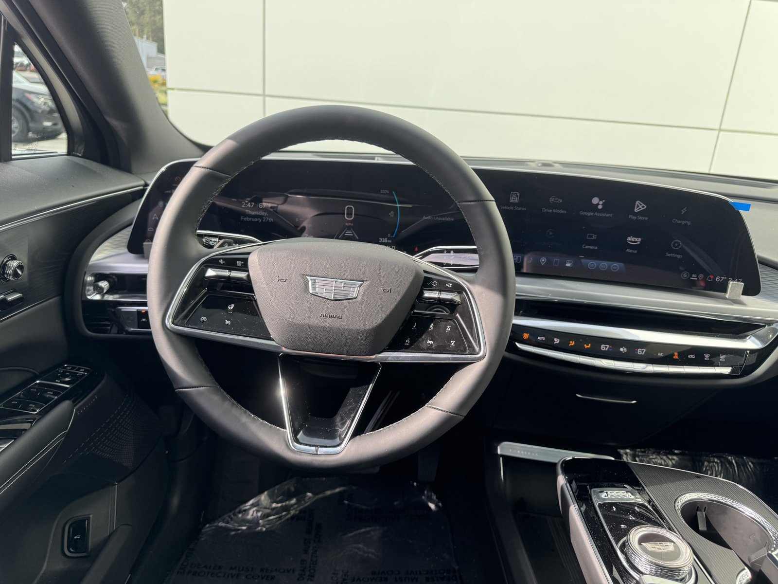 2025 Cadillac Lyriq Luxury photo 18