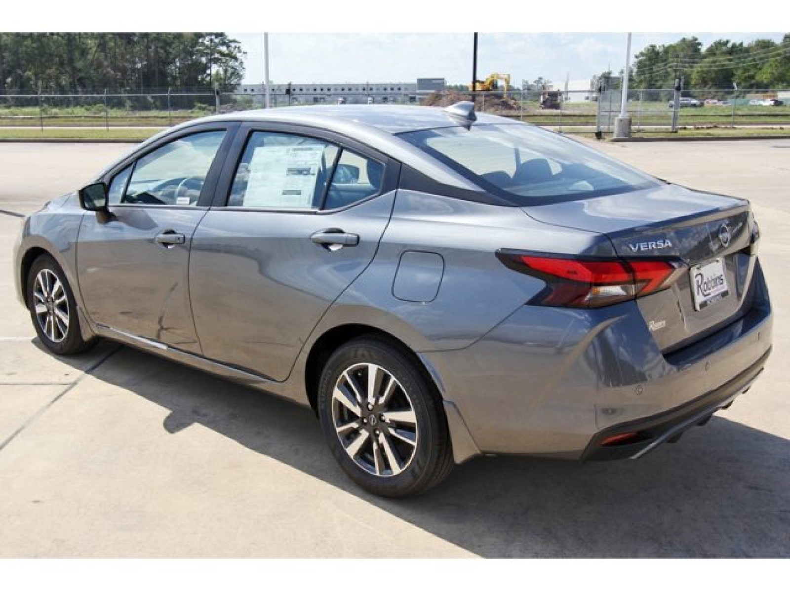 2025 Nissan Versa SV photo 3