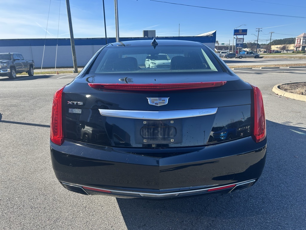 2017 Cadillac XTS Luxury photo 4