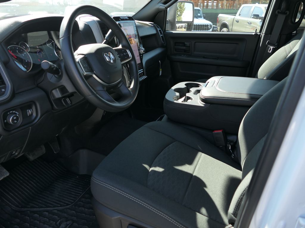 2025 Ram 2500 Tradesman photo 13