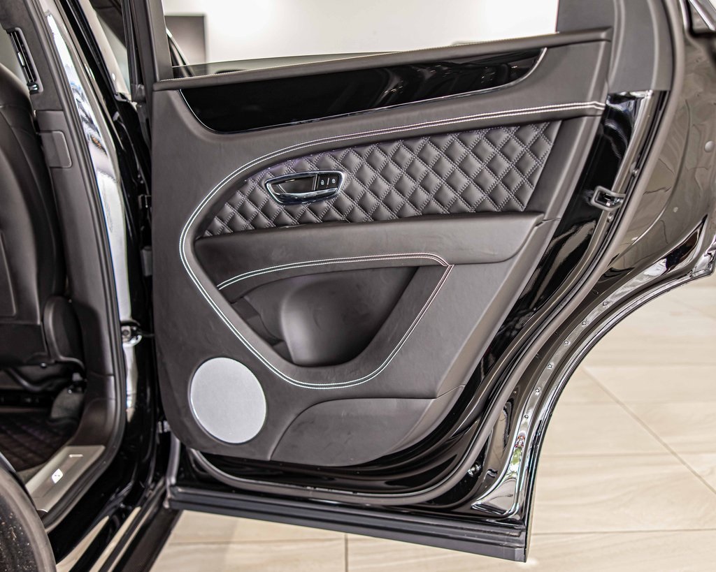 2022 BENTLEY BENTAYGA - Image 47