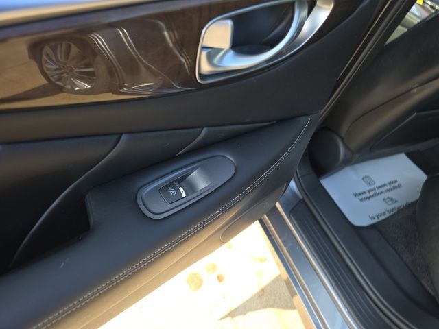 2018 Infiniti Q50 3.0t LUXE photo 21