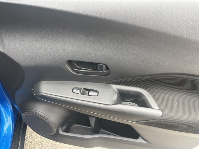 2021 Nissan Kicks S photo 16