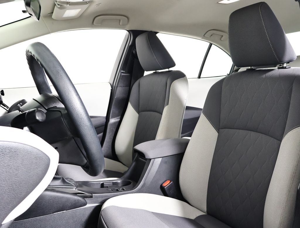 2023 Toyota Corolla LE photo 7