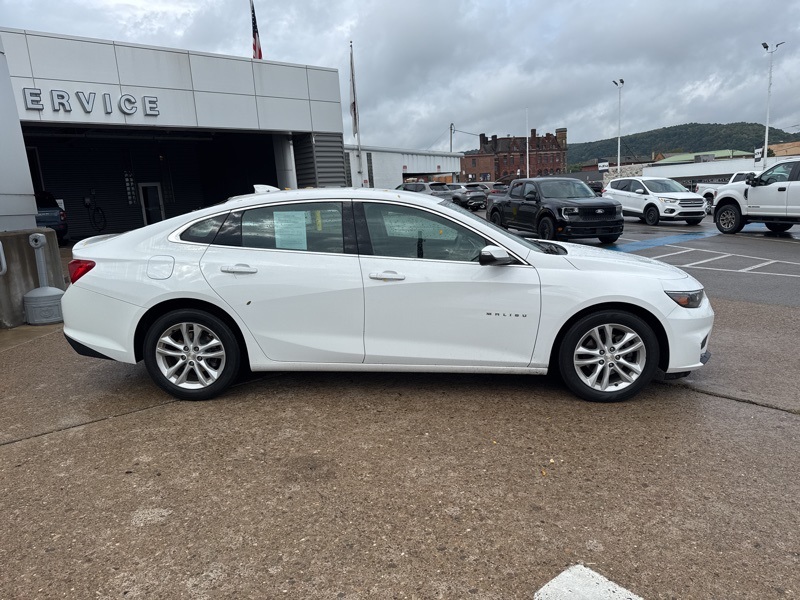 2018 Chevrolet Malibu 1LT photo 4