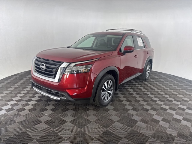 2024 Nissan Pathfinder SL photo 3