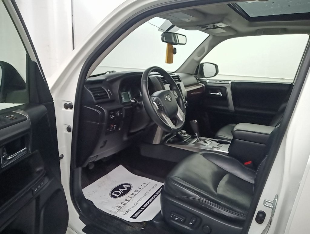 2019 Toyota 4Runner Limited photo 4