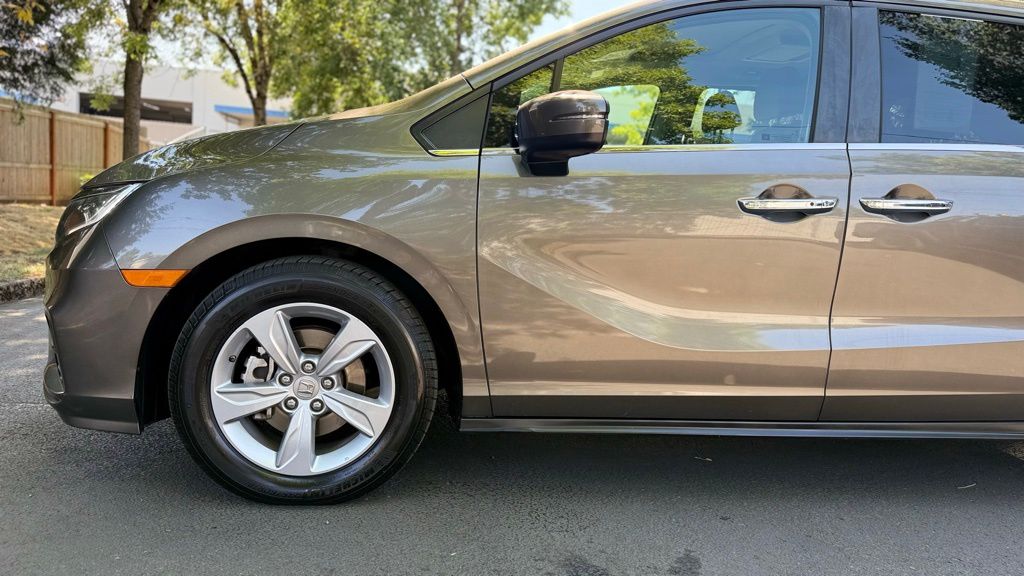 2018 Honda Odyssey EX-L photo 4