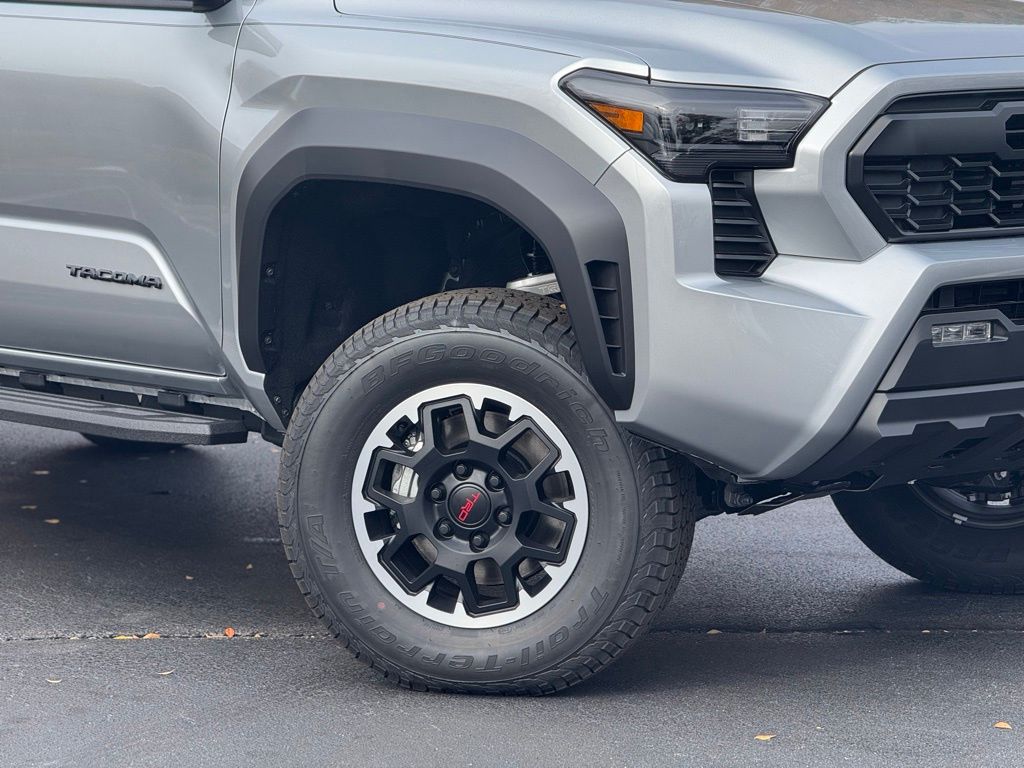2025 Toyota Tacoma TRD Off-Road 4x4 Double Cab photo 3