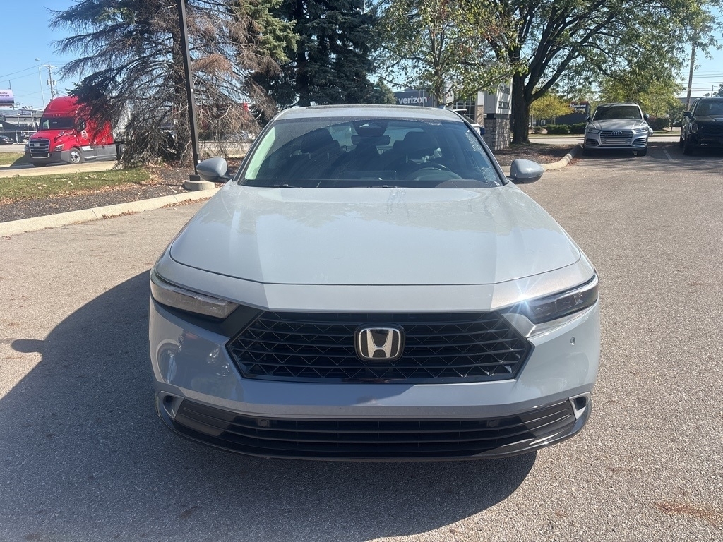 2024 Honda Accord EX-L Hybrid photo 2