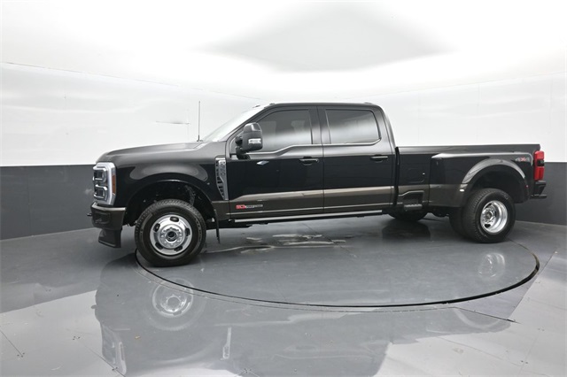 2025 Ford F-350 King Ranch photo 4