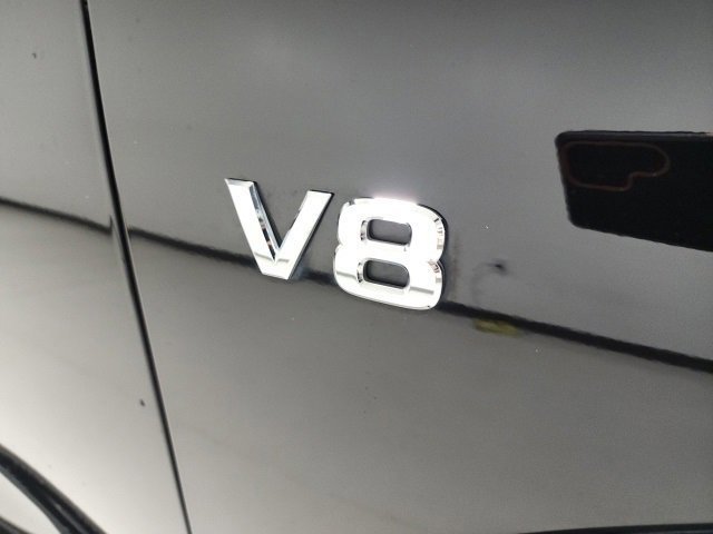 2022 Nissan Armada SV photo 5