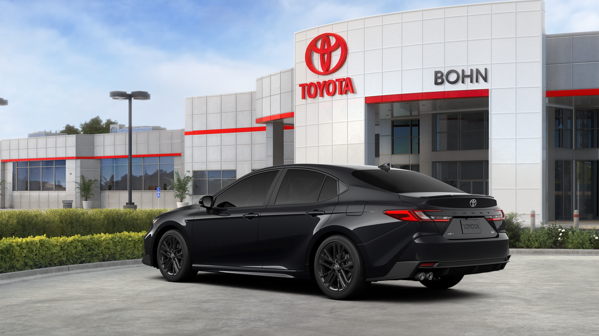 2026 Toyota Camry SE photo 2