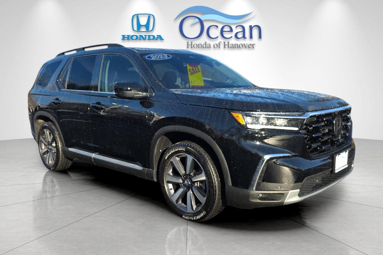 2023 Honda Pilot Elite's photo