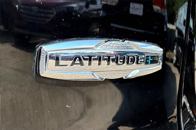 2020 Jeep Cherokee Latitude photo 30