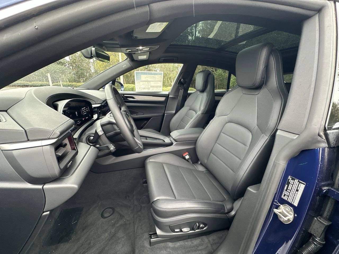 2024 Porsche Macan 4 Electric photo 13