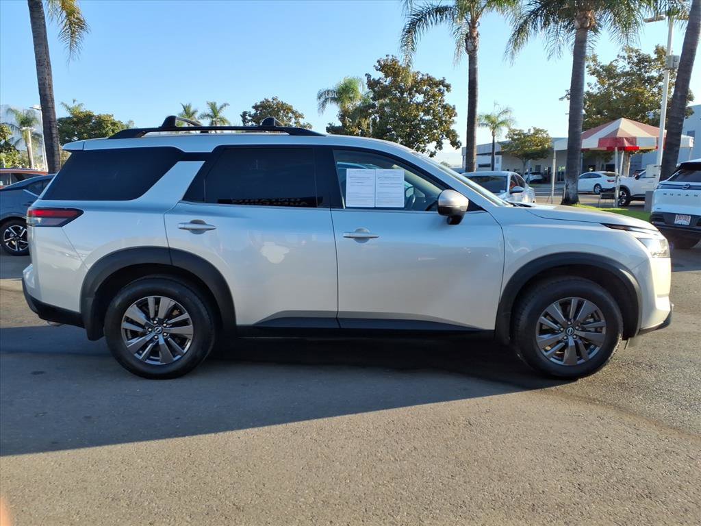 2022 Nissan Pathfinder SV photo 25
