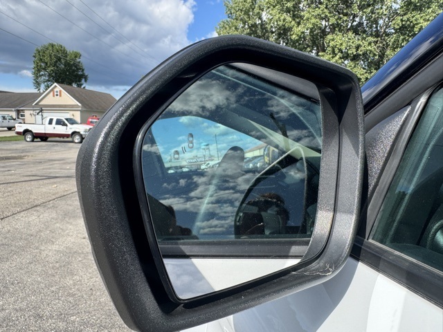 2023 Ford Explorer Base photo 15