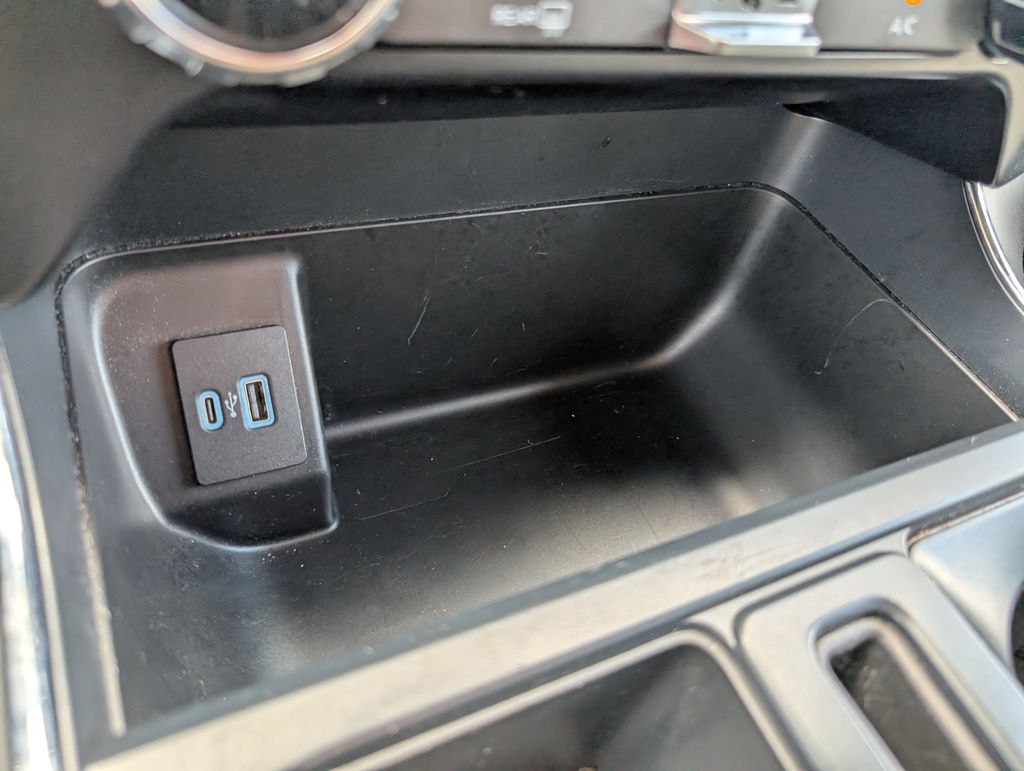 2024 Ford F-150 XLT photo 17