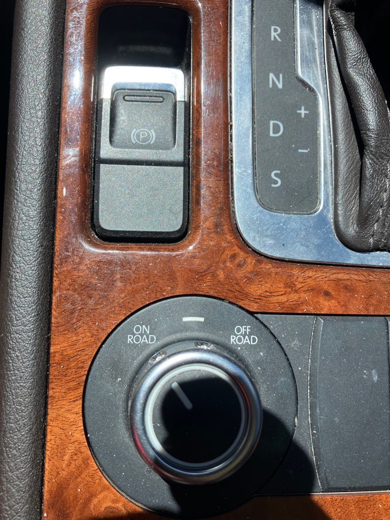 2012 Volkswagen Touareg V6 TDI Sport photo 20