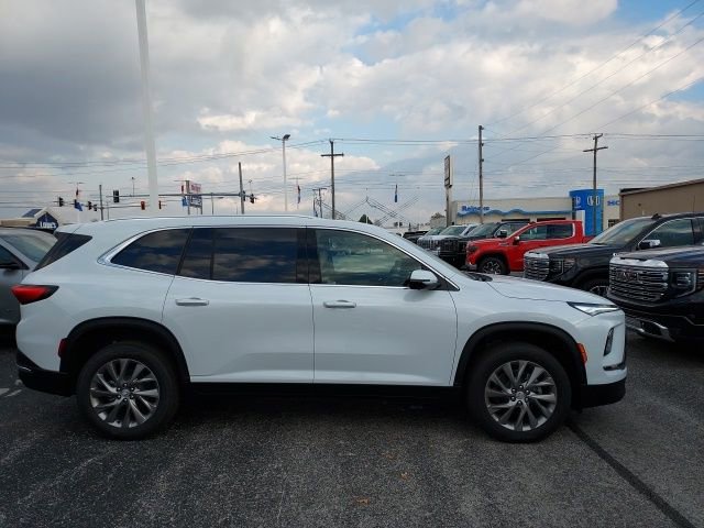 2026 Buick Enclave Preferred photo 2