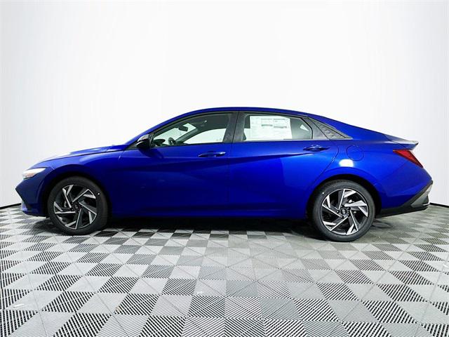 2025 Hyundai Elantra SEL Sport photo 2