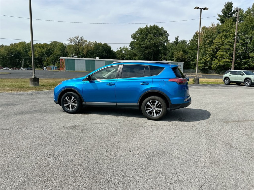 2018 Toyota RAV4 Adventure XLE photo 12