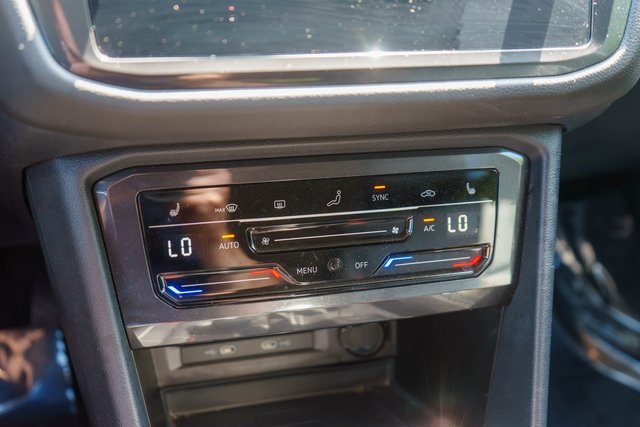 2022 Volkswagen Tiguan SE photo 16