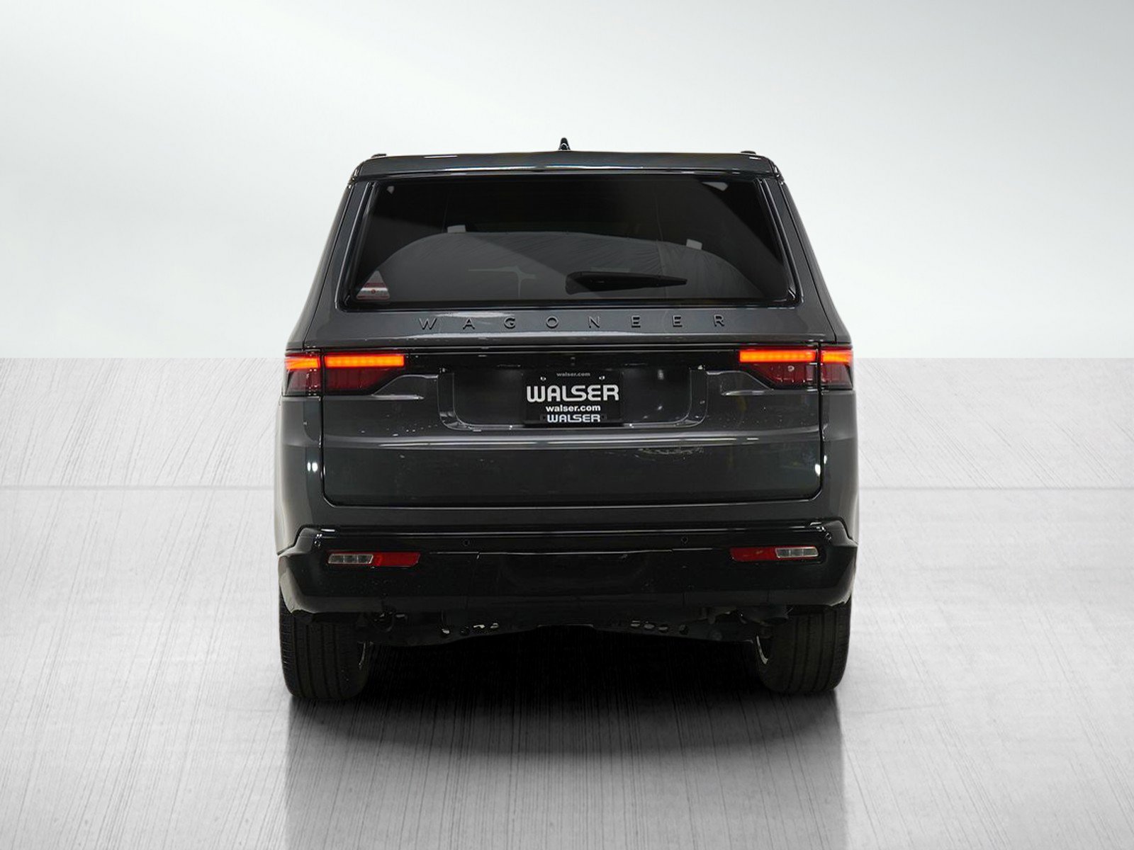 2024 Jeep Wagoneer Series II Carbide photo 4