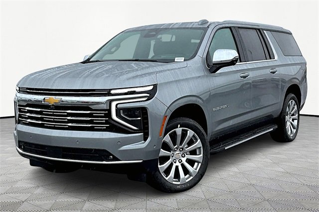 2025 Chevrolet Suburban Premier photo 3