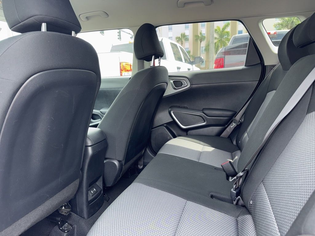 2023 Kia Soul S photo 6