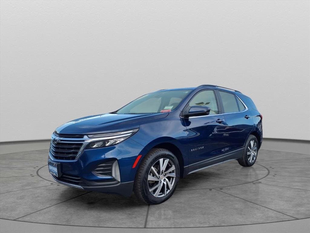 2023 Chevrolet Equinox LT photo 2