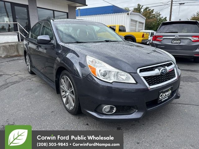 2013 Subaru Legacy 2.5i photo 2