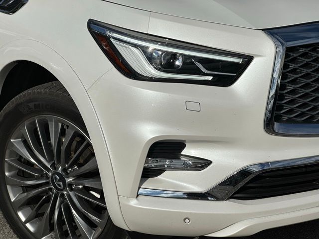 2018 Infiniti QX80 Base photo 9