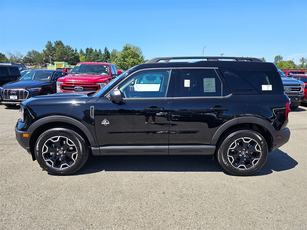 2025 Ford Bronco Sport Outer Banks photo 4
