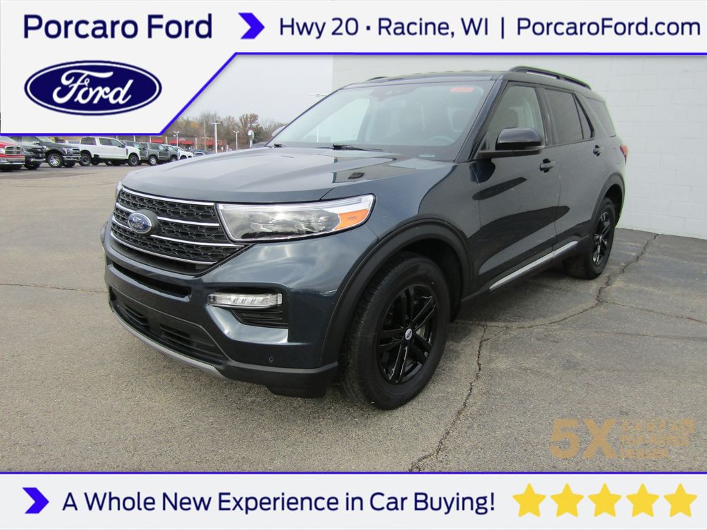 2023 Ford Explorer XLT's photo