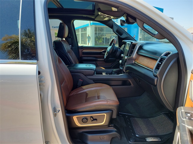 2019 Ram 1500 Laramie Longhorn photo 17