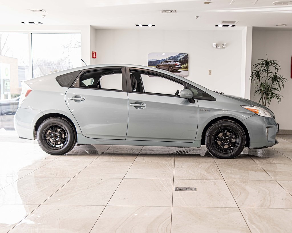 2015 TOYOTA PRIUS - Image 9
