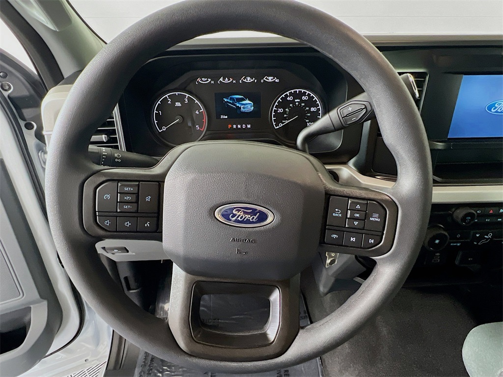 2025 Ford F-350 XLT photo 8