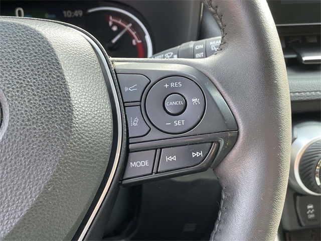 2023 Toyota RAV4 XLE Premium photo 24